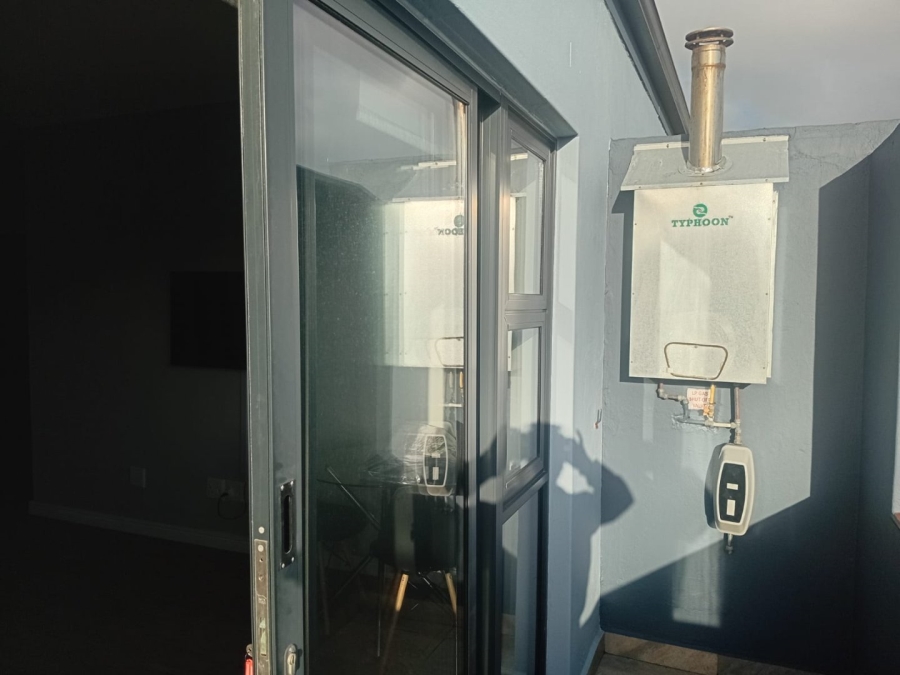 To Let 2 Bedroom Property for Rent in Table View Western Cape
